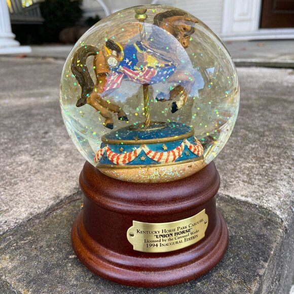 Carousel Snow Globe, Kentucky Horse Snowglobe, Musical  Snowglobe - Picture 8 of 8